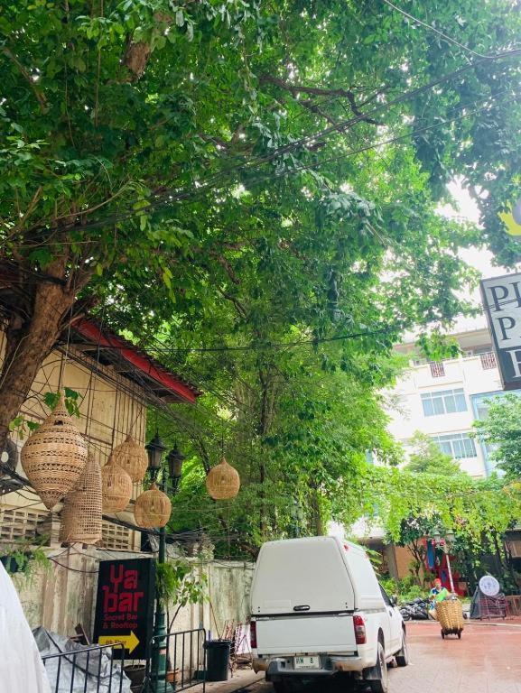Easy Sunday Khaosan Bangkok Hotel Kültér fotó